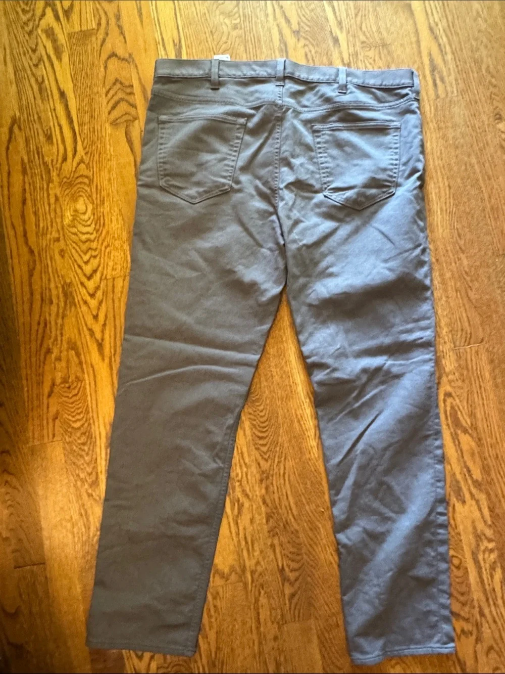 NWOT Banana Republic Men's Charcoal Gray Stretch Slim Fit Chinos size 40x32